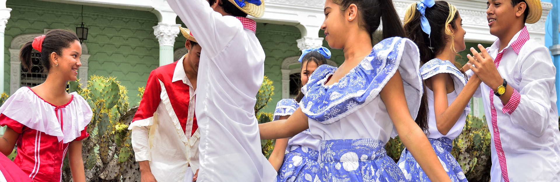 Danses typiques, Las Tunas, Cuba Travel